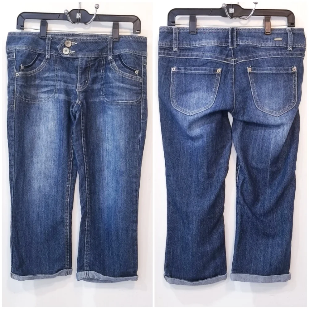 ✨️ Candie's Blue Ladies Size 5 Distressed Jean Capris Pants - Picture 4 of 11